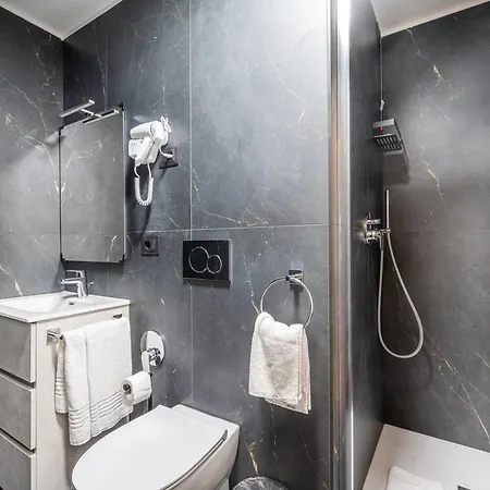 Gracchi Vatican View רומא