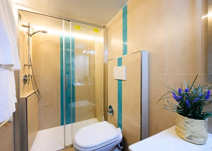 Gracchi Vatican View *